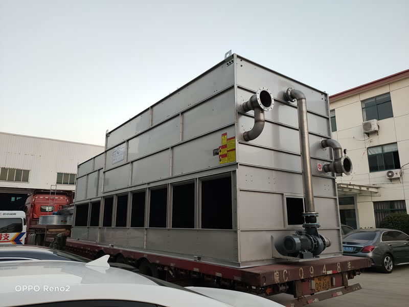 <strong>闭式逆流冷却塔</strong>